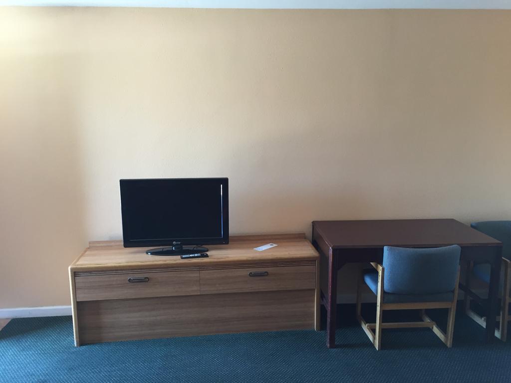 Western Sands Motel Индиоу Екстериор снимка