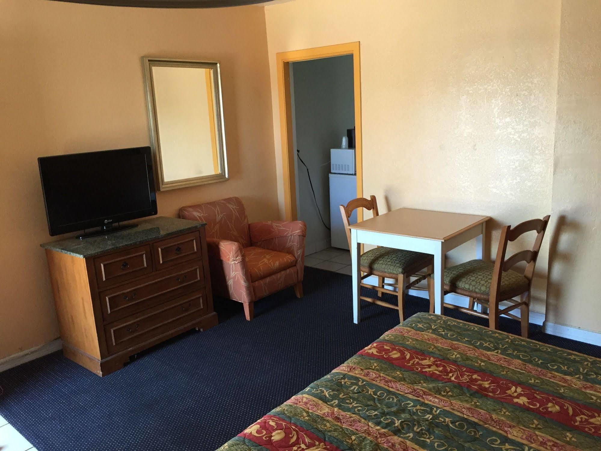 Western Sands Motel Индиоу Екстериор снимка