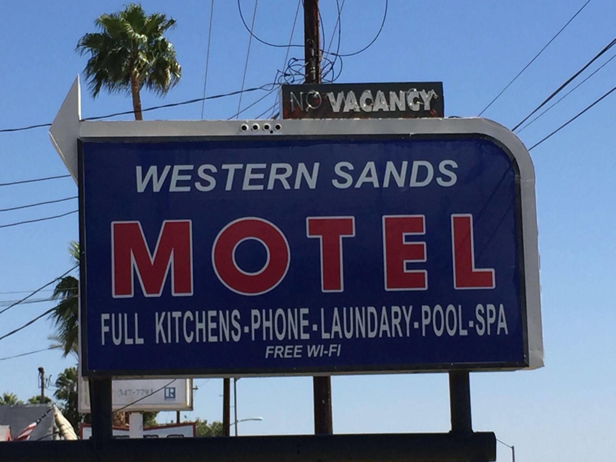 Western Sands Motel Индиоу Екстериор снимка